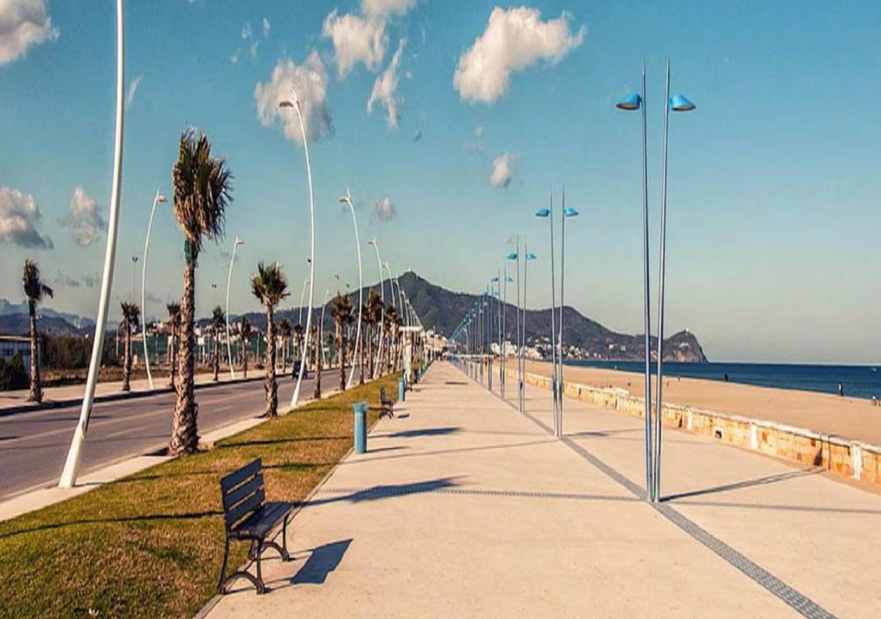 Appartement Martil 3 Chambres Proche De Centre Ville 5Mn A Pied Et La Plage 10Mn A Pied Et 10Mn De Aeroport Tetouan En Voiture Ngoại thất bức ảnh
